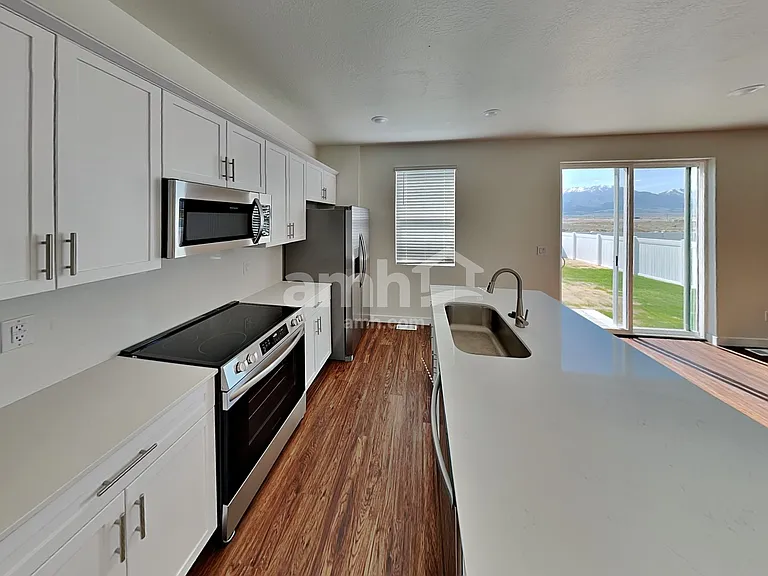 3479 N Annabell St — Photo 3