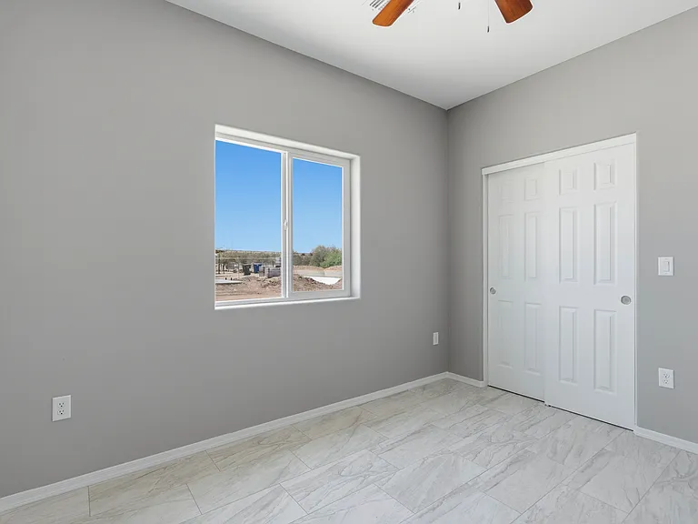 6009 S Fontana Ave #2 — Photo 6