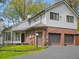 1 Quail Hill Rd, Fox Chapel, PA 15238