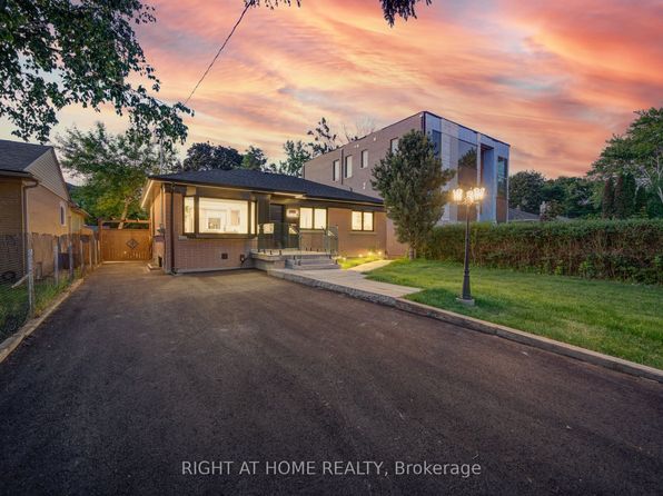 9 Cartier Cres, Richmond Hill, ON L4C 2M9