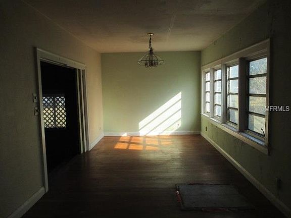 3rd image of 3708 Orchid Dr