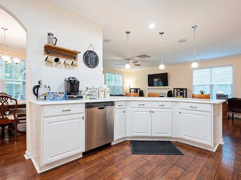 300 Hawksbill Dr — Photo 7