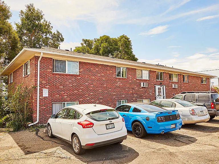 Greenway Apartments — Photo 8