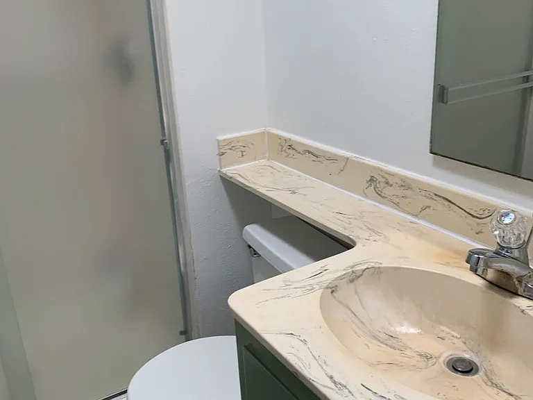 619 Villanova Dr — Photo 14