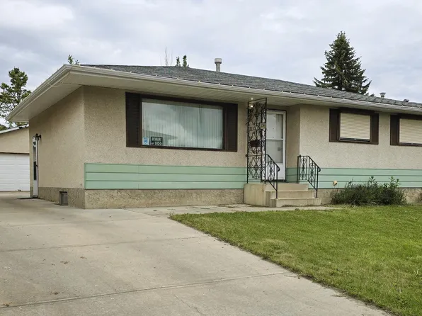 3718 136a Ave NW, Edmonton, AB T5A 2P4