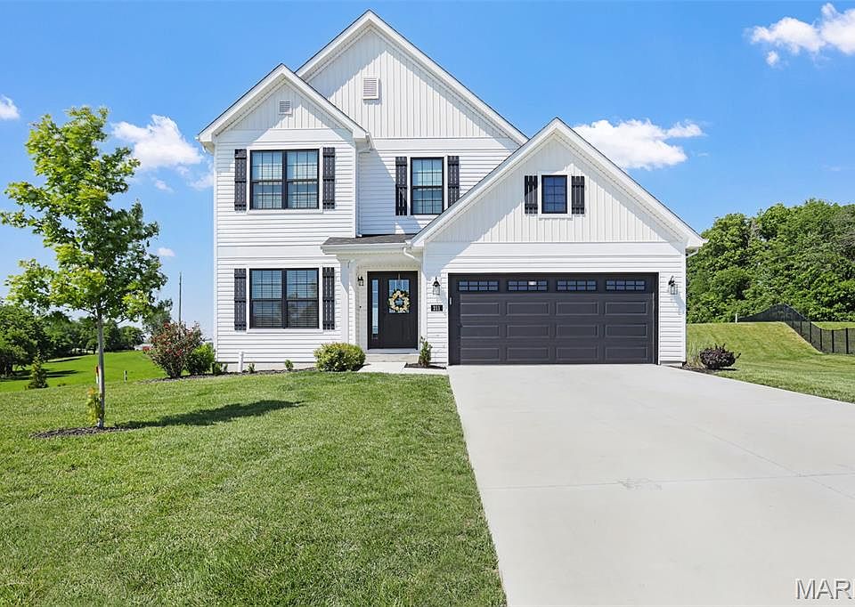 1st image of 211 Grand Vista Ct