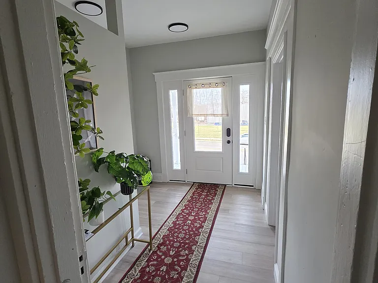 3552 Woodburn Ave #4 — Photo 11