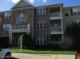 418 Sophee Ln #1000, Lakewood, NJ