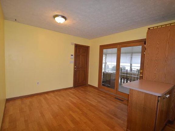 4th image of 2522 Hardy Parkway St