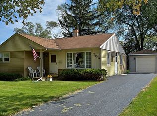 2904 Cardinal Dr, Rolling Meadows, IL 60008