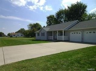 506 Trades Dr, Belle, MO 65013