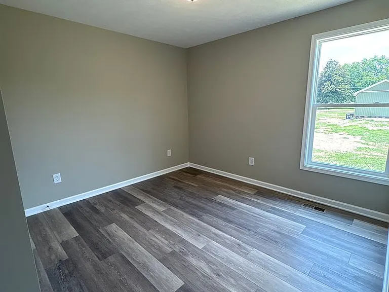 103 Hummingbird Dr — Photo 15