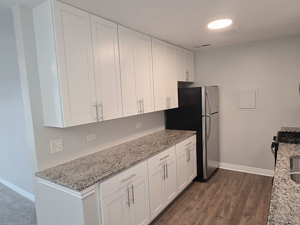 1st image of 508 N Cass Ave APT 207