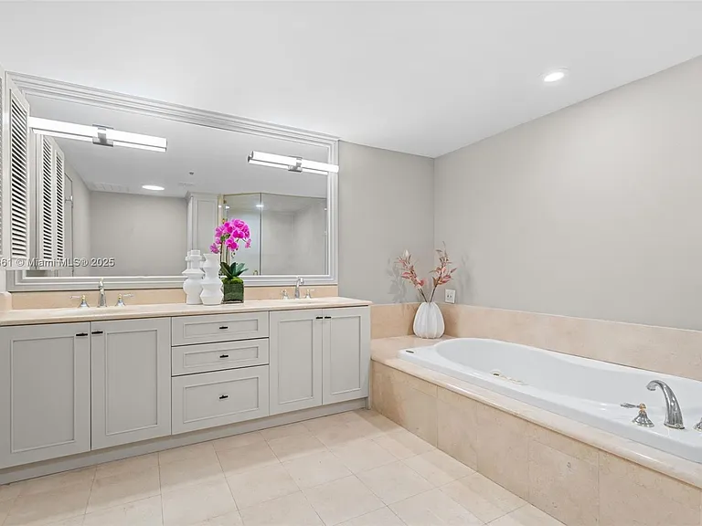 2100 N Ocean Blvd #18D — Photo 26