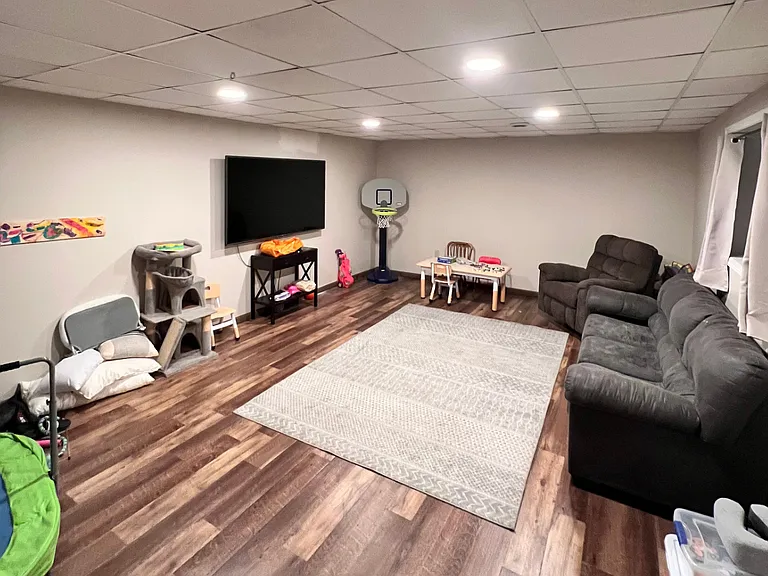 1339 Glenn Pl #1 — Photo 10