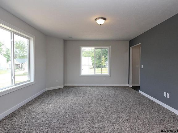 4th image of 9619 Scotsmoor Ct SE