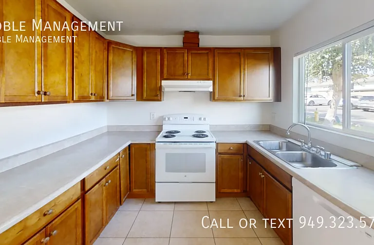 14702 Plaza Dr #A-D — Photo 5