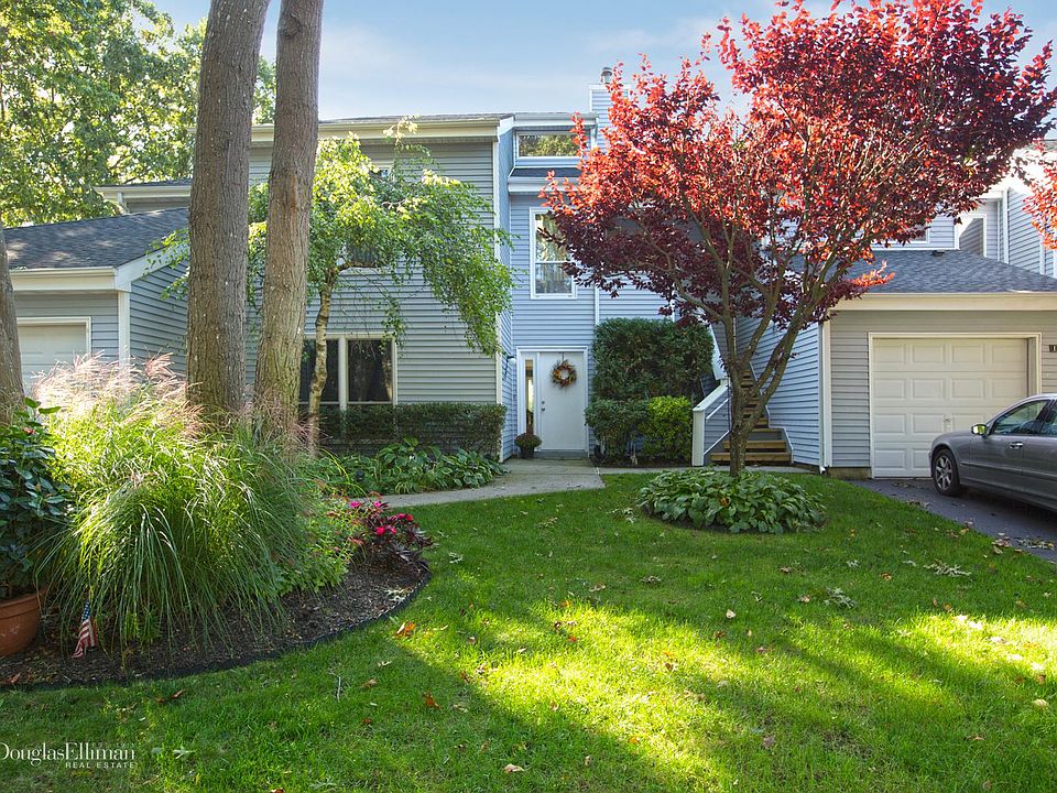 1st image of 111 Hampton Vista Dr