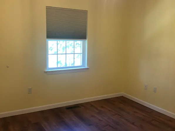 1709 Windsor Dr Unit 1709, Framingham, MA 01701