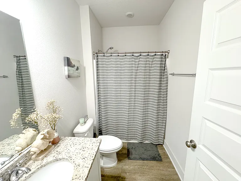 5772 Conley Ct — Photo 18