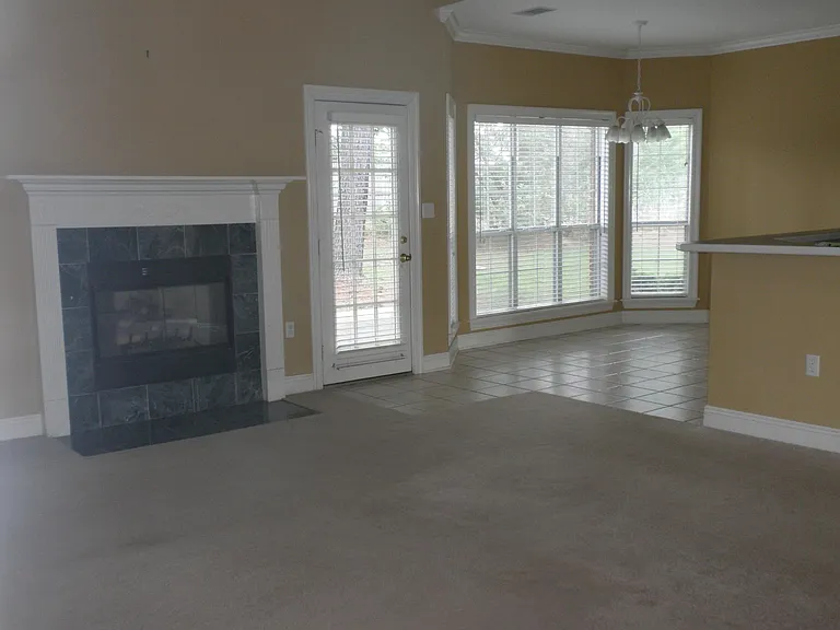 107 W Shore Dr — Photo 4