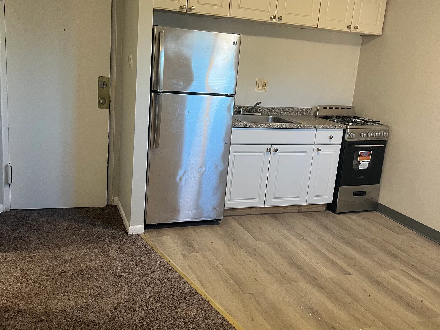 528 Knorr Street — Photo 1
