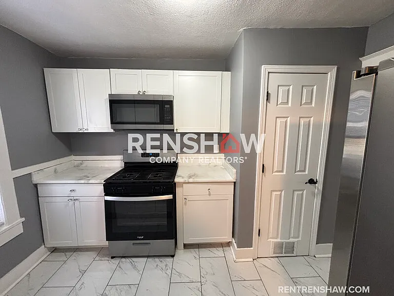 3589 Faxon Ave — Photo 7