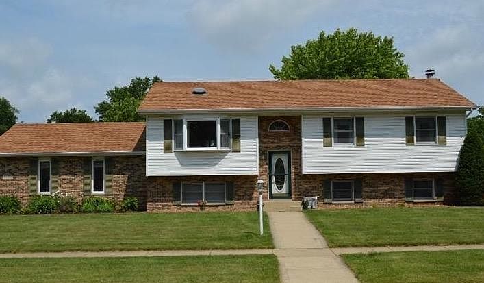 1st image of 1480 Essex Dr