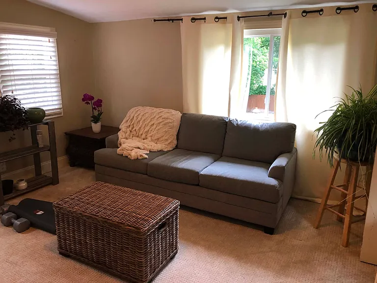 1614 Riverside Dr — Photo 5