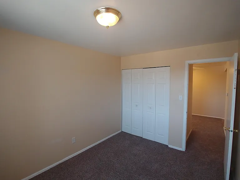 Bruin Manor (TS) — Photo 26