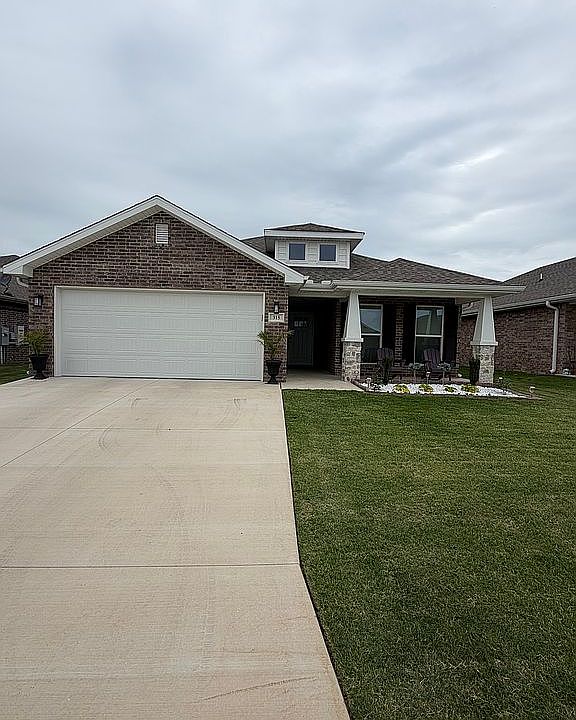 1st image of 315 Molly Dean Dr