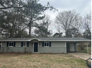 2943 Lakewood Dr, Jackson, MS 39212