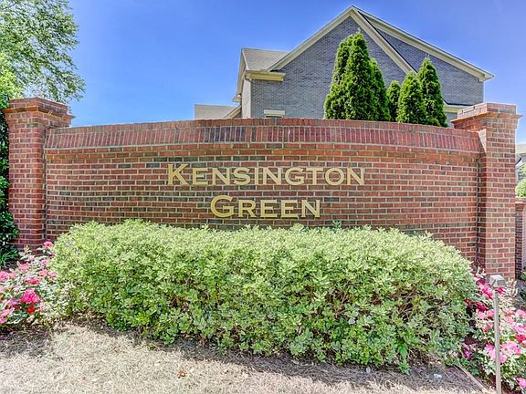 2nd image of 2020 Kensington Green Dr SE #1