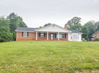 70 Lakeview Dr, Rocky Mount, VA 24151