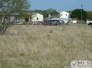 2185 Wetz Rd, Marion, TX 78124