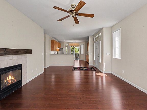 4th image of 350 Cedar Ridge Dr
