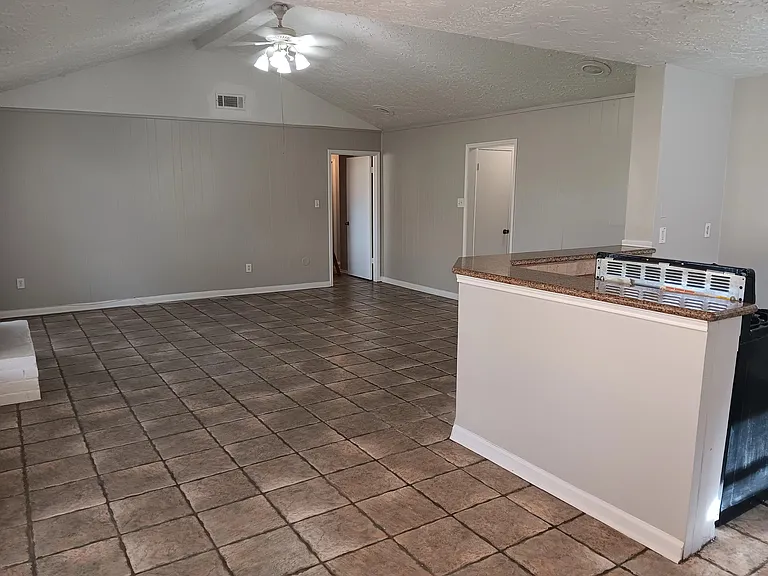 8527 Riptide Dr — Photo 6