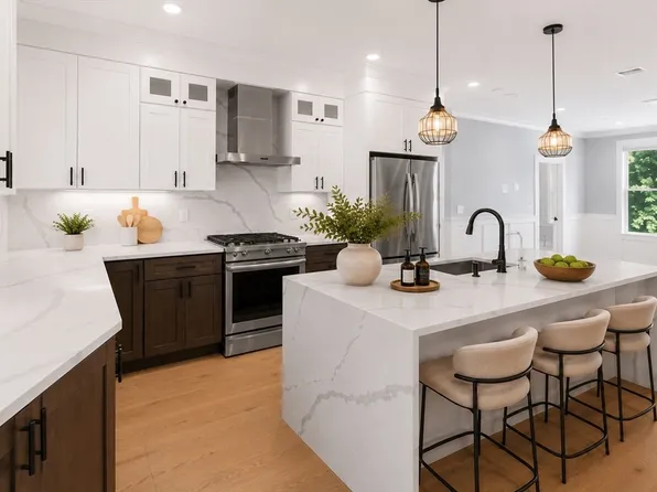 113 Beacon St #B, Somerville, MA 02143