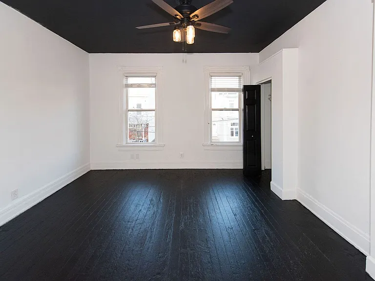 4160 Lakeman St — Photo 35