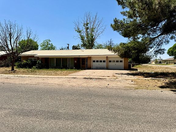 2nd image of 1225 N Avenue F