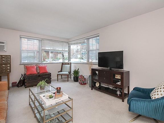 3rd image of 19801 Van Aken Blvd APT 7