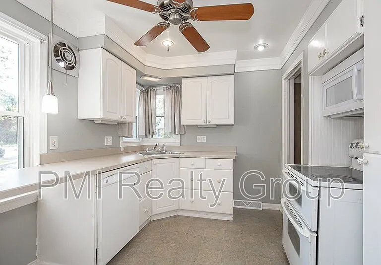 1547 Sherbrook Rd — Photo 19