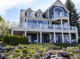 850 Vista Dr, Bay Harbor, MI 49770