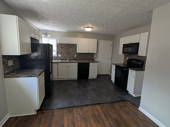 4th image of 204 Tate Ave