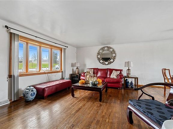3rd image of 501 Blossom Ave