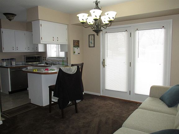 3rd image of 4339 Old Carriage Ct