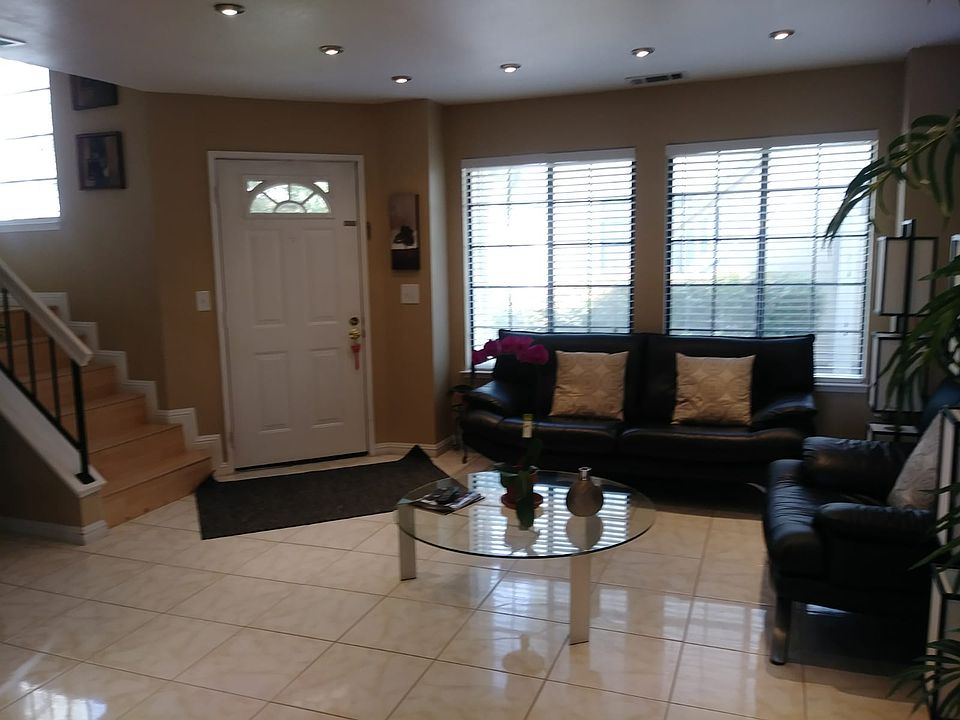 1st image of 107 Devonwood