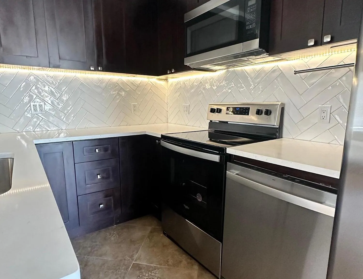1 bed, 1.0 bath, 658 sqft, $2,000 — Photo 4