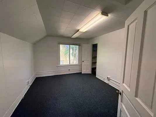 421 E Crosstown Pkwy — Photo 13