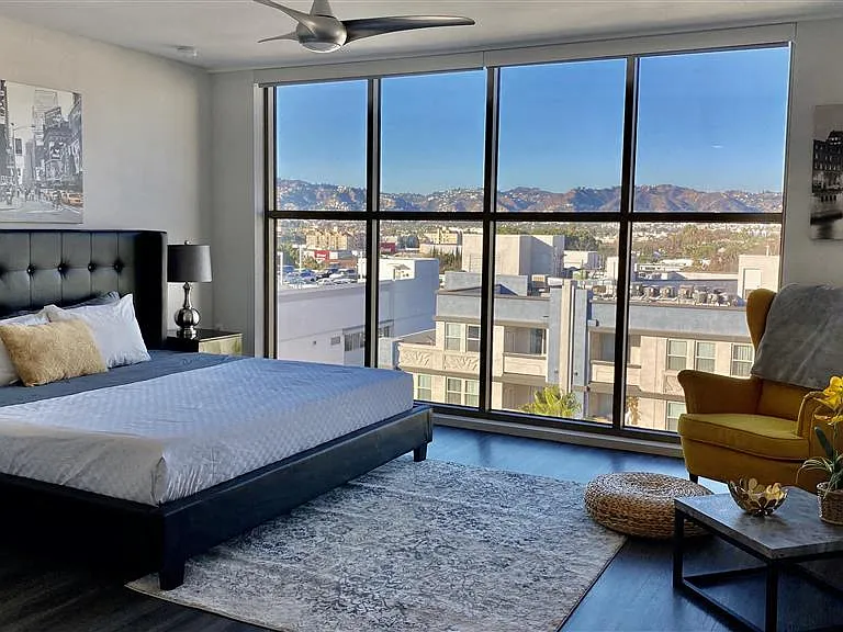 5100 Wilshire Blvd — Photo 23
